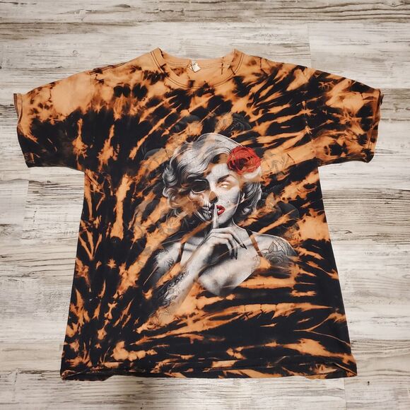 Marilyn Monroe Rose Skull Reverse Tye Dye Shirt Size Medium Hand Tye Dyed - Picture 1 of 3